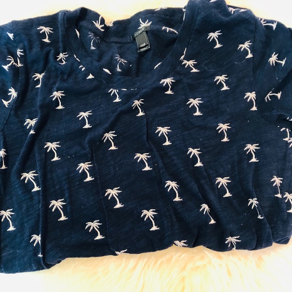 Two J. Crew Lightweight Summer T-Shirts Navy/White - Picture 2 of 4